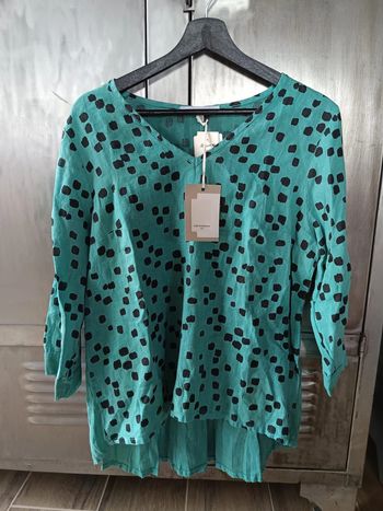 Blouse ¾ La fée maraboutée turquoise/verte à pois noirs taille 40 neuf