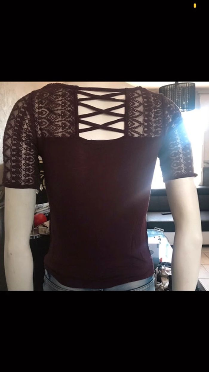 Haut bordeau 👚 - photo numéro 2