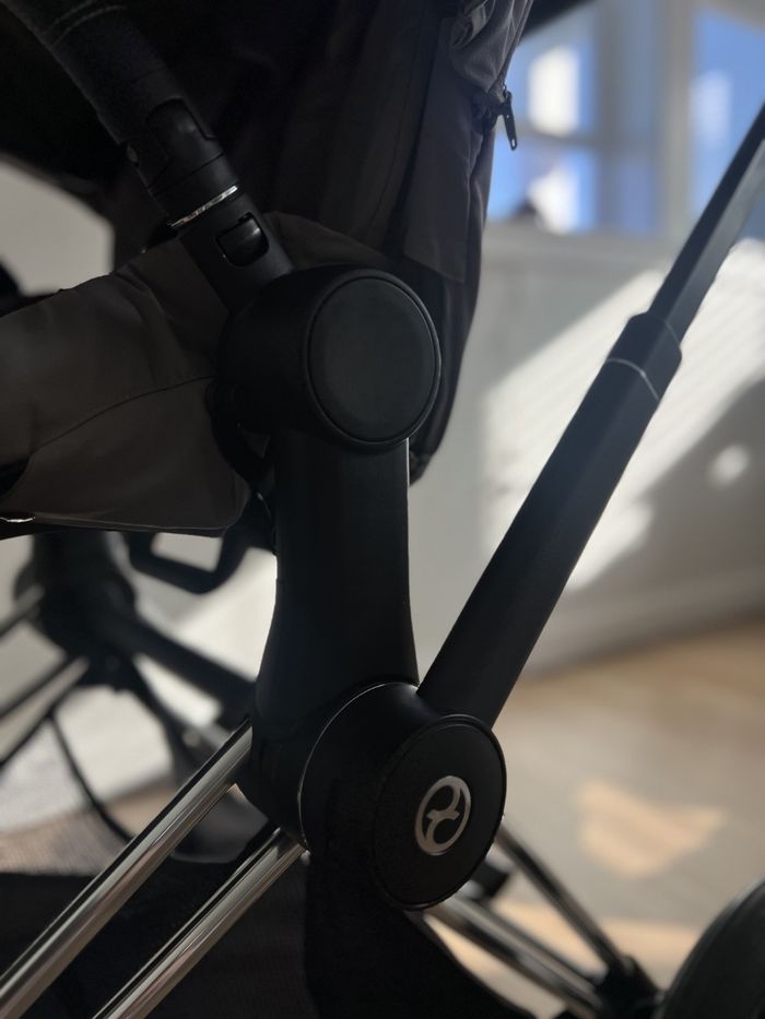 Poussette Cybex Priam 4 - photo numéro 4