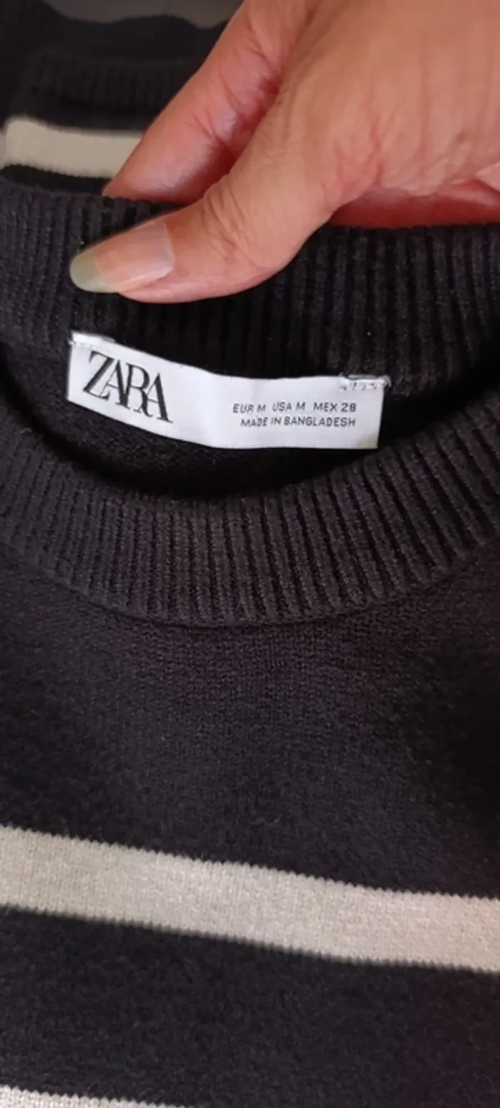 Pull Zara marinière oversize taille M rayé noir et blanc - photo numéro 4