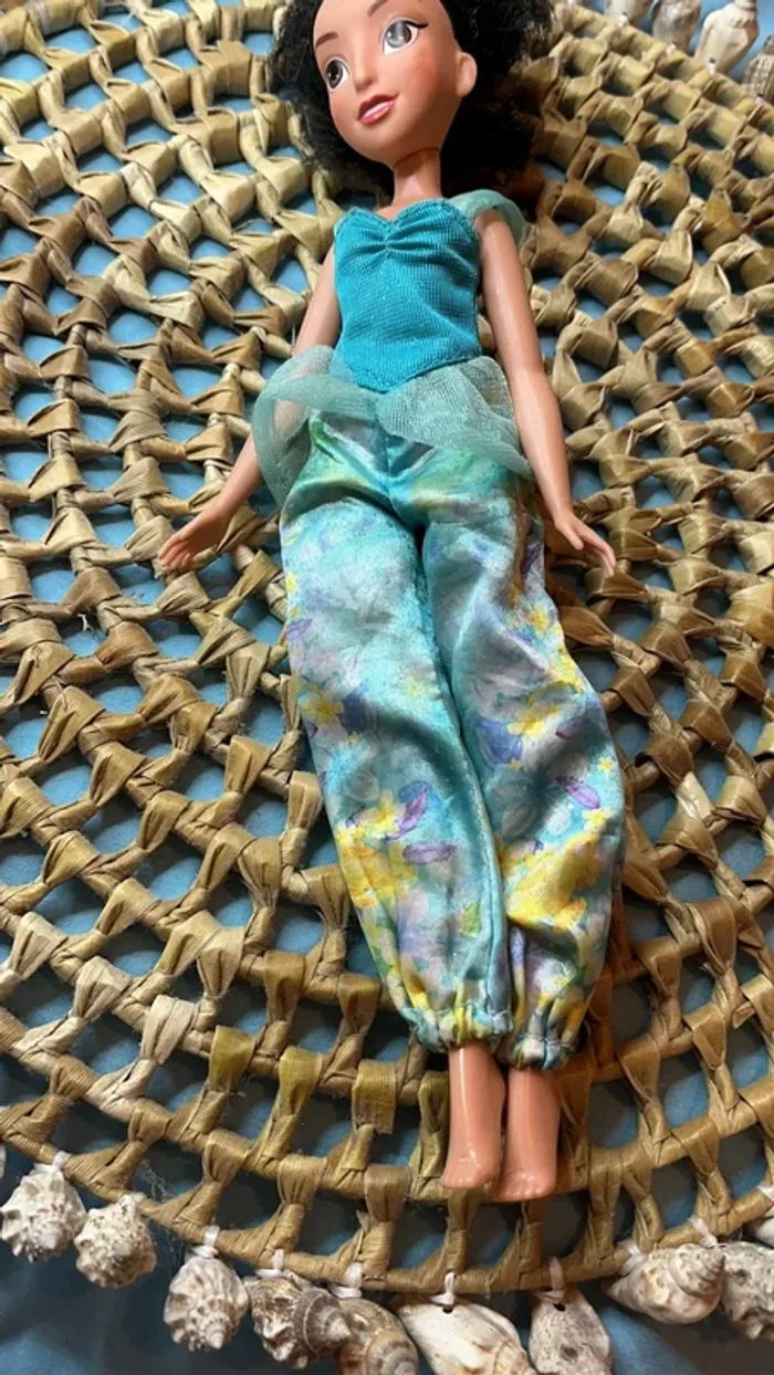 Barbie princesse " Jasmine " - photo numéro 2