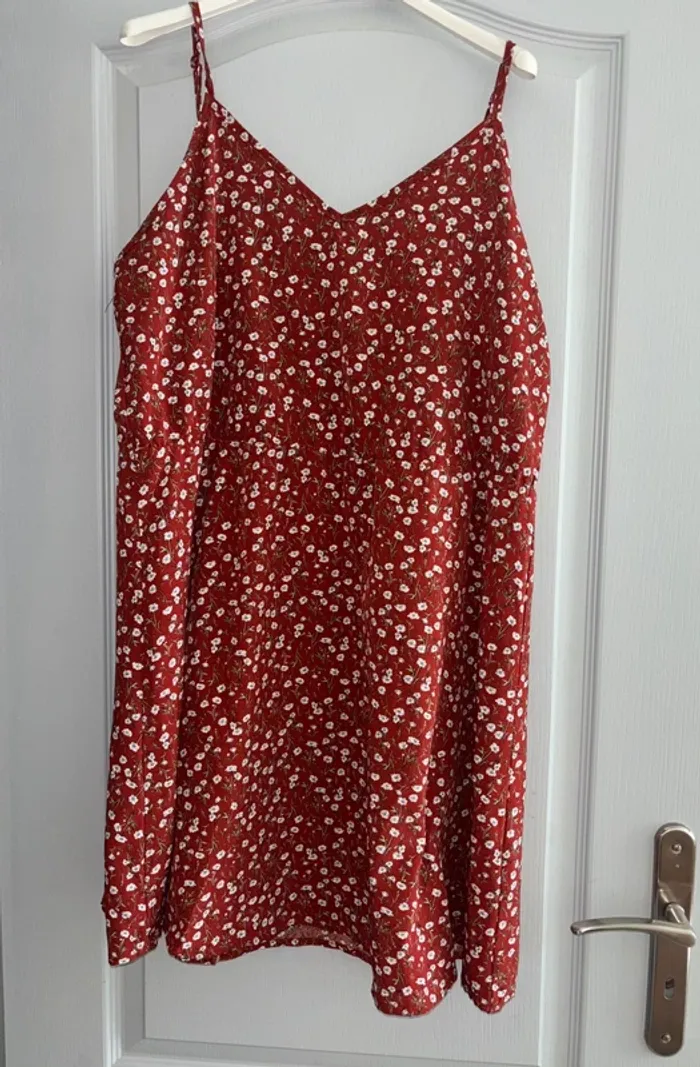 Robe femme à bretelles