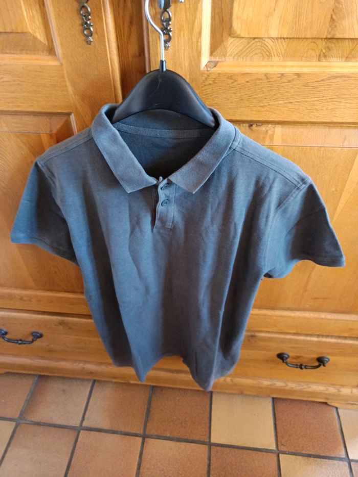 Polo gris