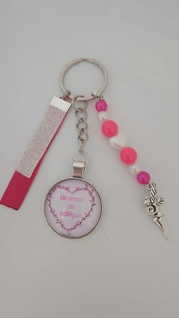 Cadeau collègue, porte clé message bijoux de sac " un amour de collègue "