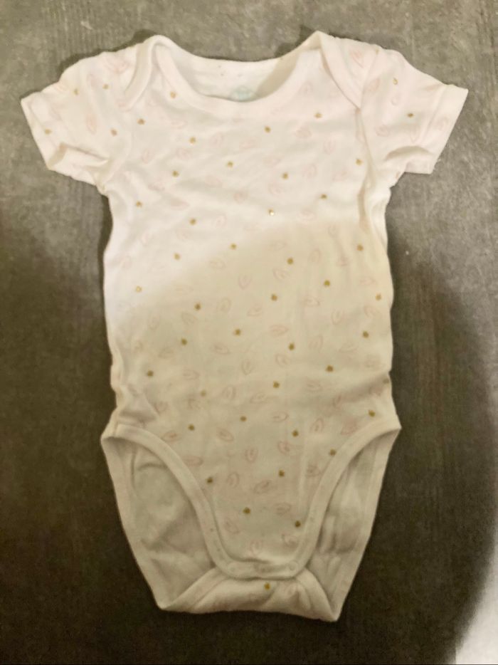 2 bodys MC (23 mois) - photo numéro 2