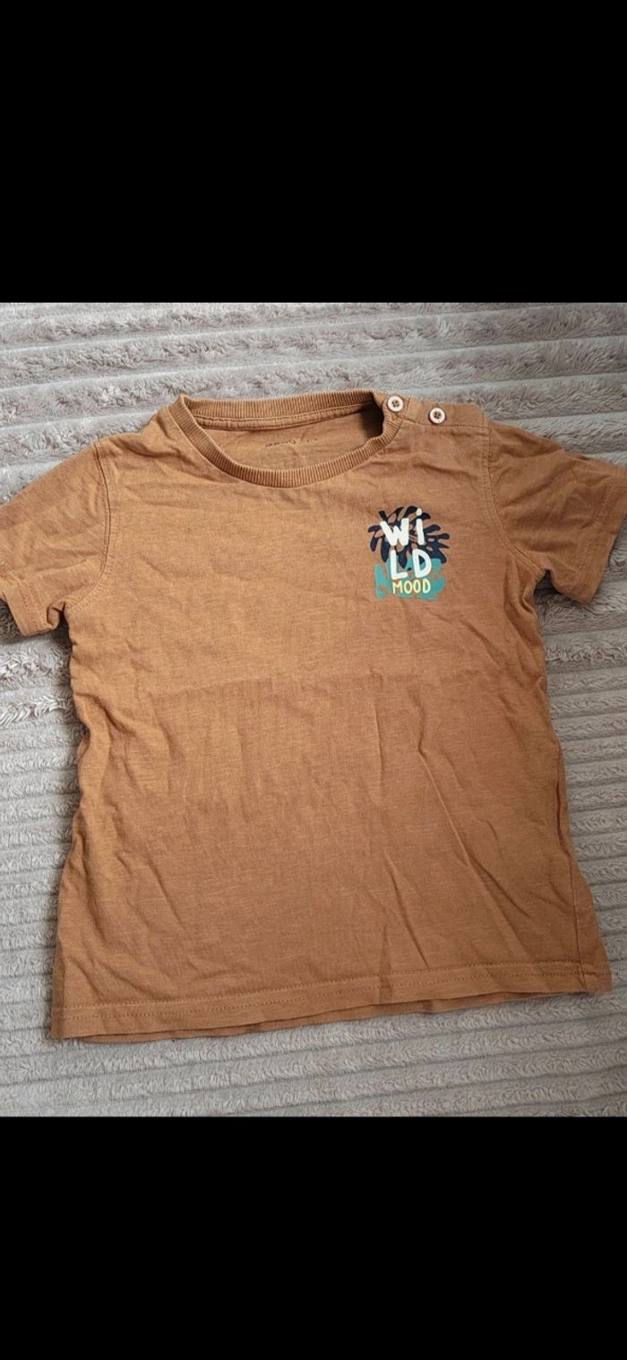 T-shirt