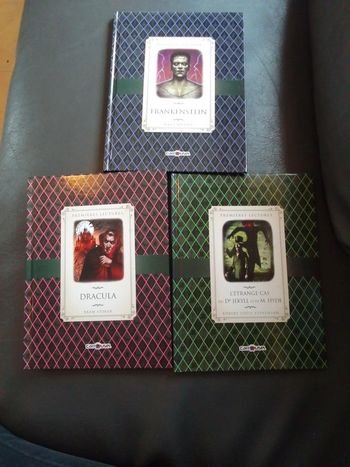 Lot ou a l'unité 1€