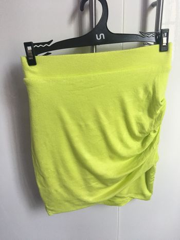 Haut jaune Taille S neuf