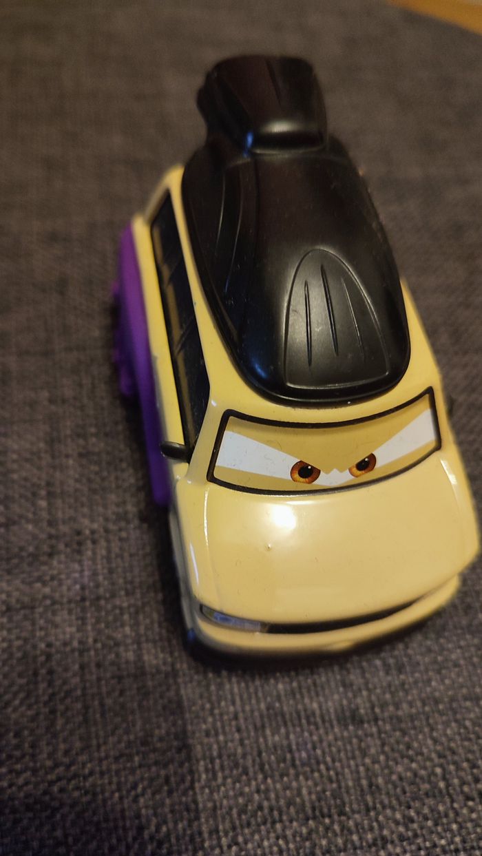 Kingpin Nobunaga disney cars 2 - photo numéro 4