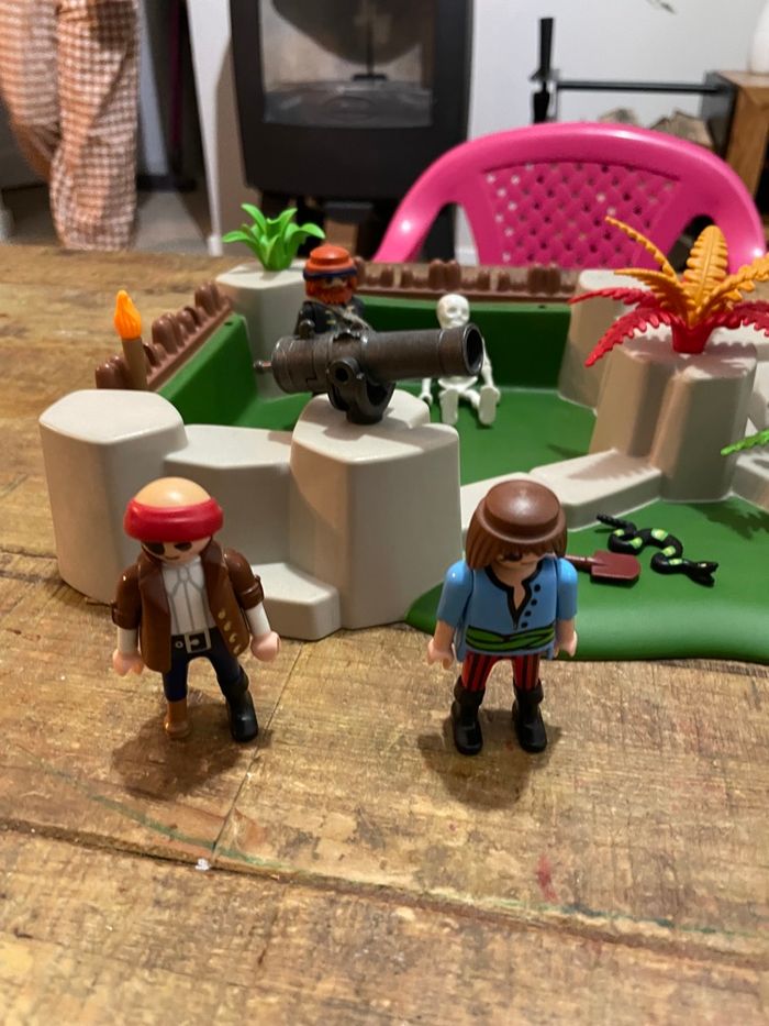 Lots playmobils pirate avec île et accessoires - photo numéro 5