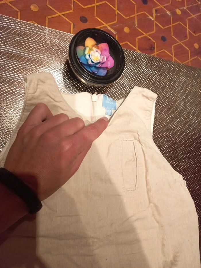 Belle robe beige 12 mois - photo numéro 2