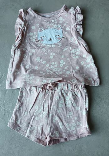 Ensemble bébé fille 3-6 mois C&A rode chaton short et tee shirt
