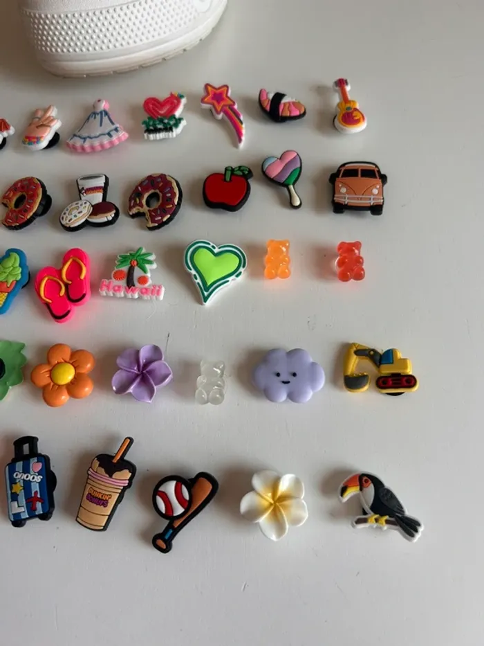 Pims / charms / déco crocs au choix 2€ les 4 - photo numéro 4