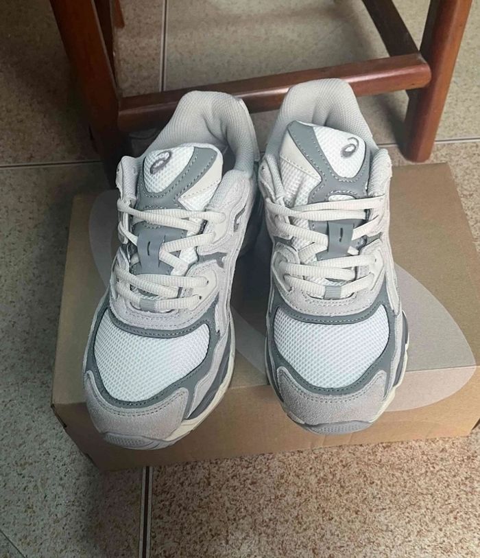 Asics Gel-NYC Taille 43.5 - photo numéro 3