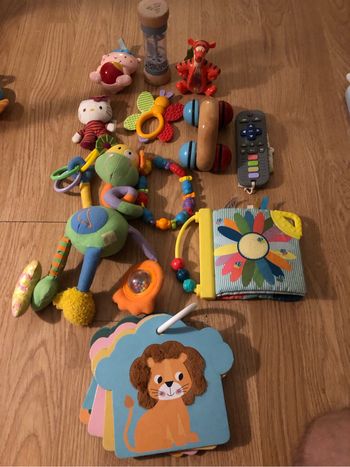 Jouets pour bébé