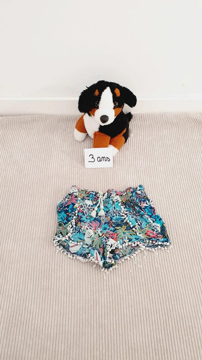 Short fluide à pompons bleu petite fille 36 mois 3 ans