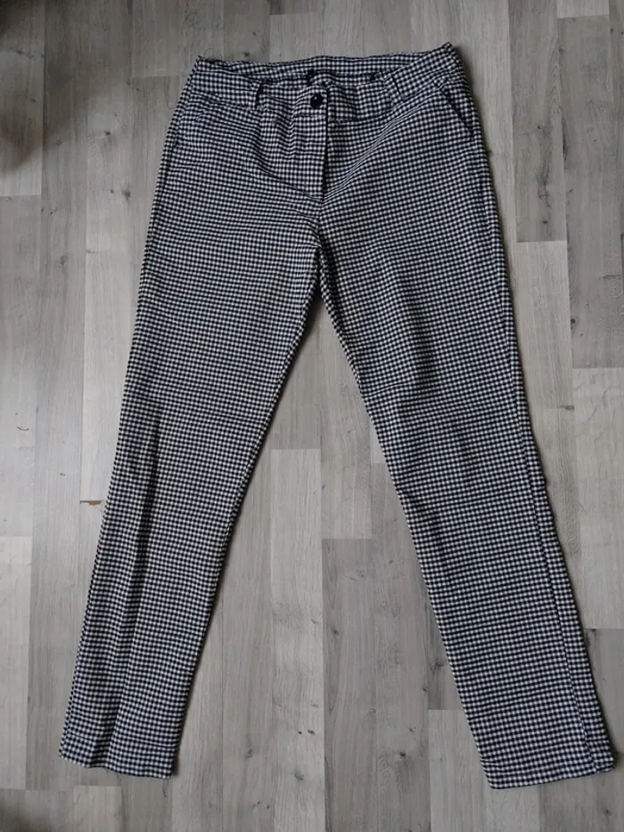 Pantalon Noir et planc - photo numéro 2