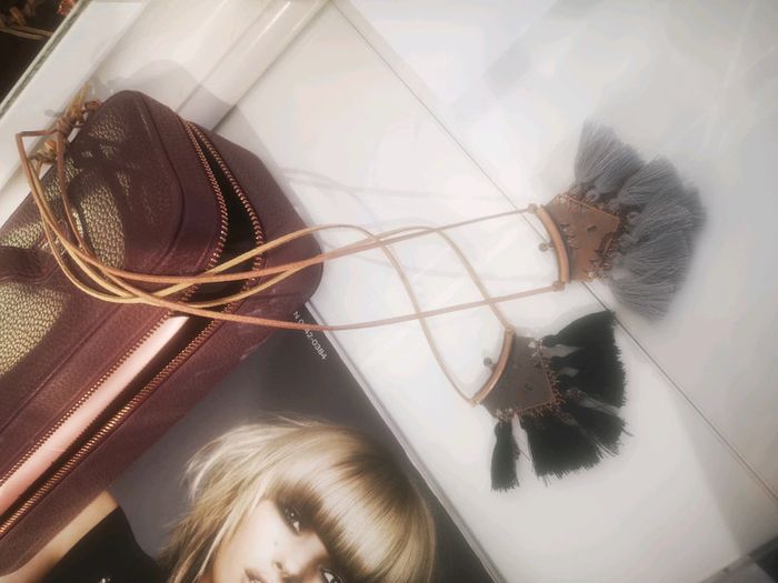 Collier pompom - photo numéro 2