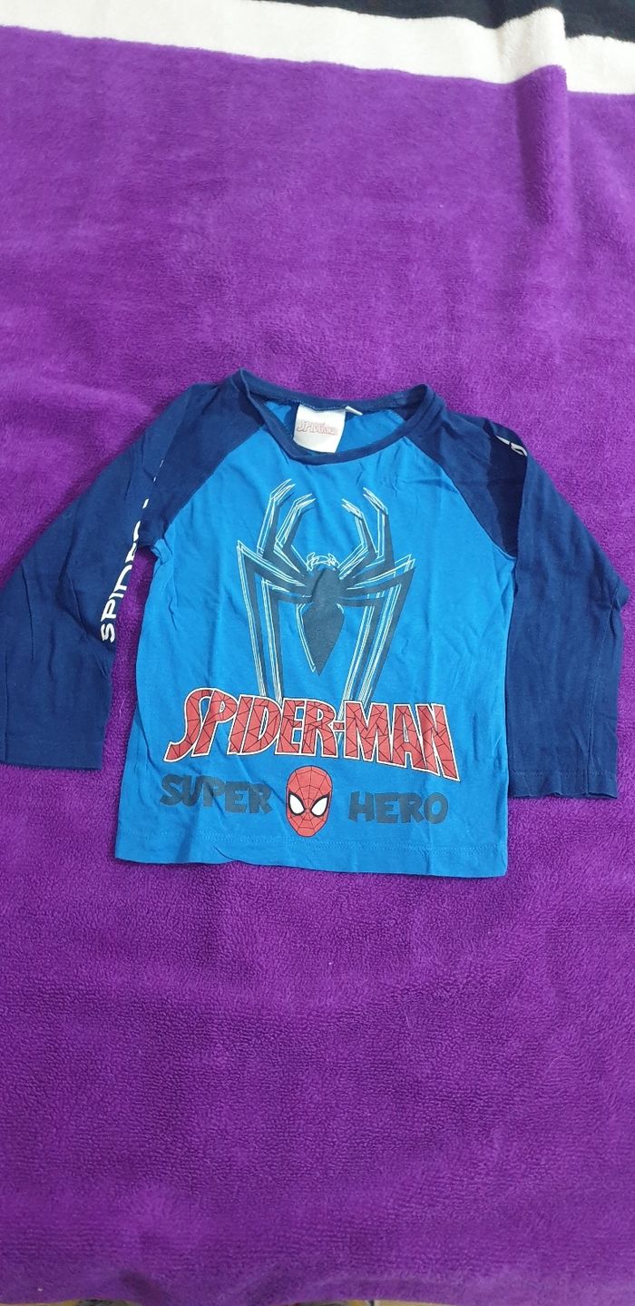 Tee shirt très bon état