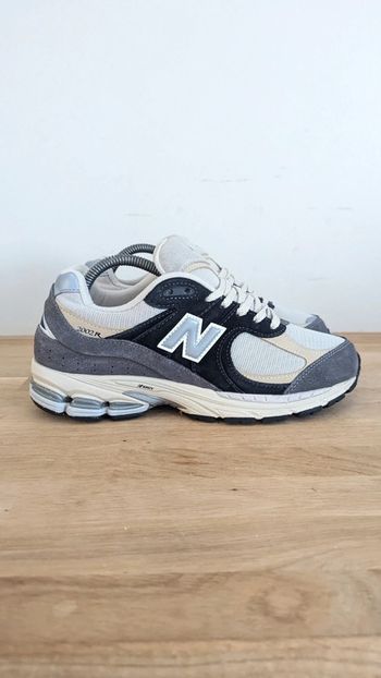 New balance 2002 r