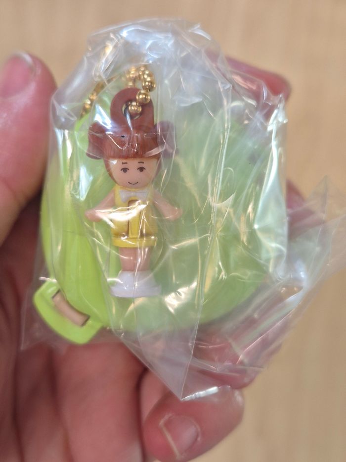 Gashapon charm Polly Pocket série 2 : Pony Club Compact - photo numéro 3