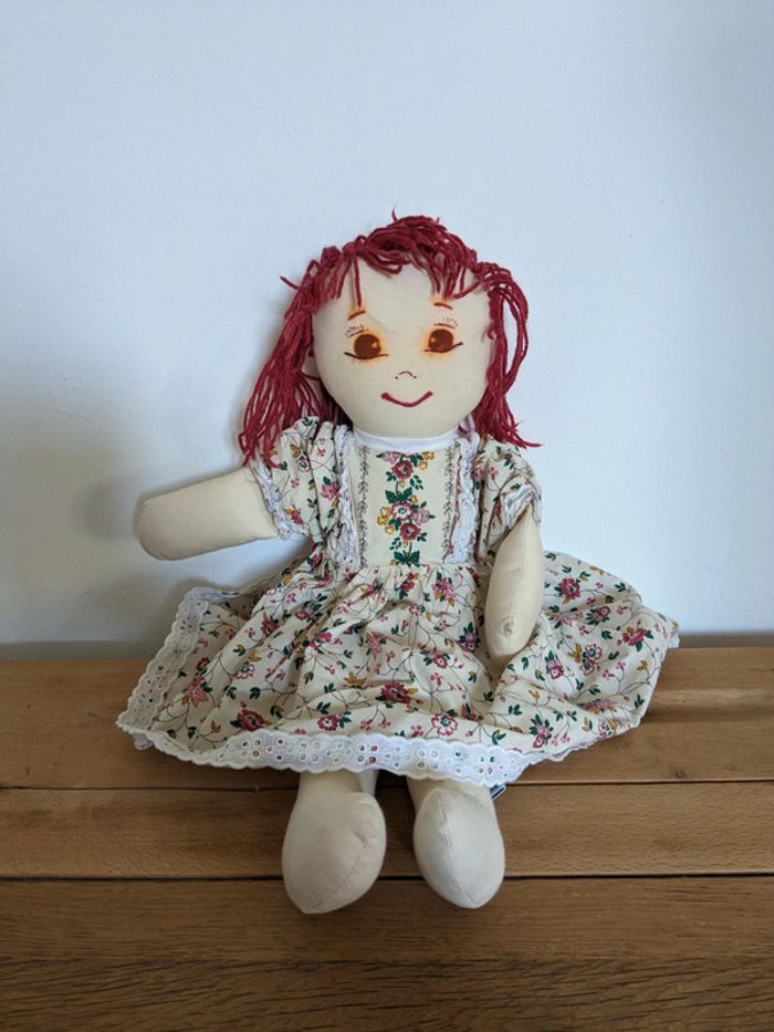 Poupée en tissu