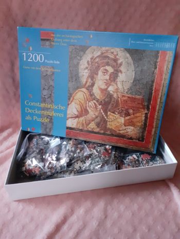 Complet Puzzle 1200 pièces Constantine dame à la boîte à bijoux