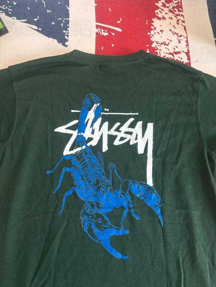 T-shirt Stussy Rework taille M/L vert motif « scorpion » - photo numéro 6