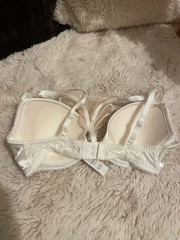 Soutien gorge - photo numéro 5
