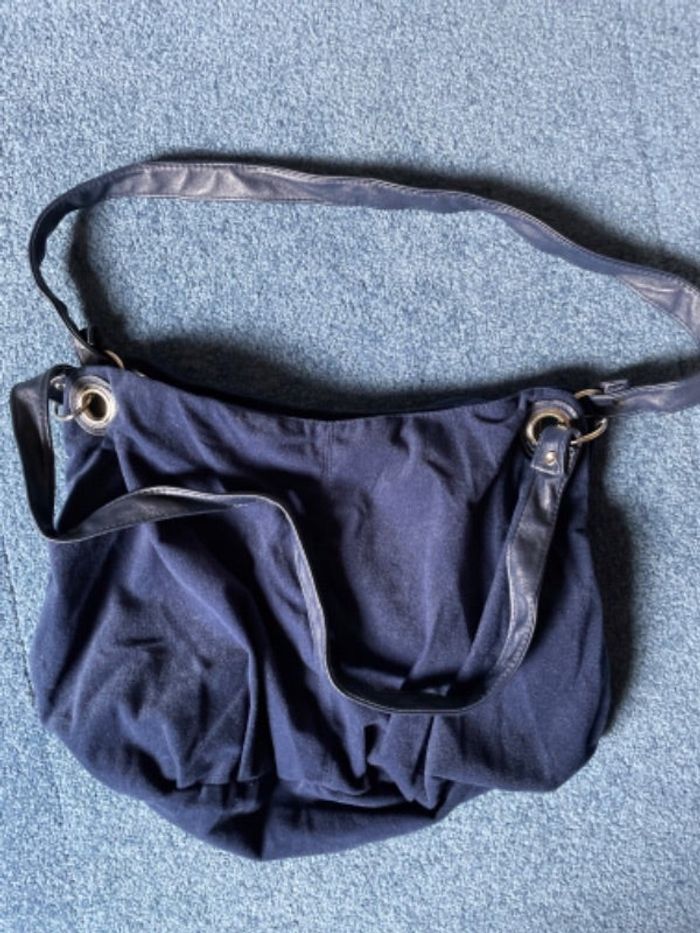 Sac à main ou autre..
