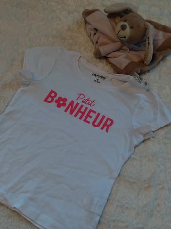 Tee shirt neuf 3/4ans