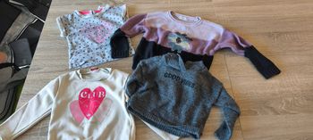 Lot de 4 pulls et 2 sweats a capuche 36 mois