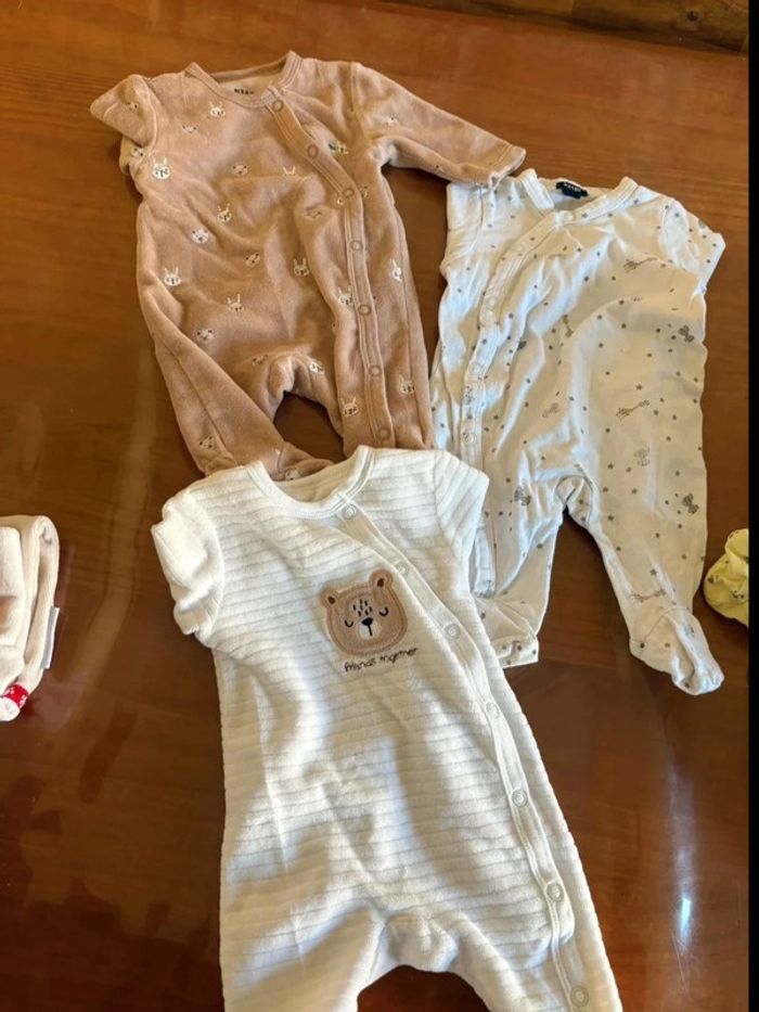 Jolie lot de 33 pièces garçon 1 mois en très bon état - photo numéro 16