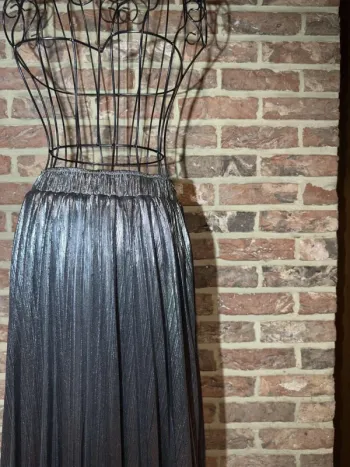 Jupe plissée argentée Molly Bracken Taille S / 36