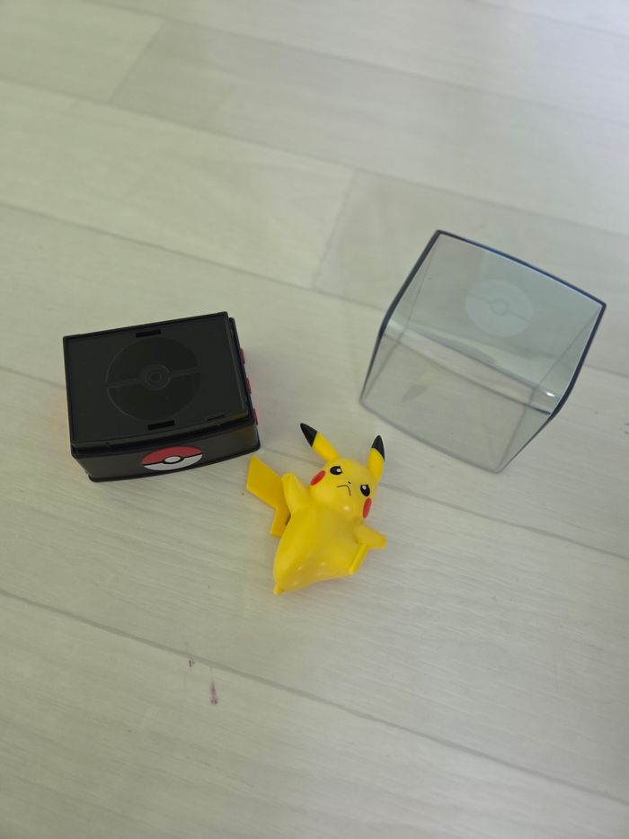 Figurine pokemon pikachu - photo numéro 2