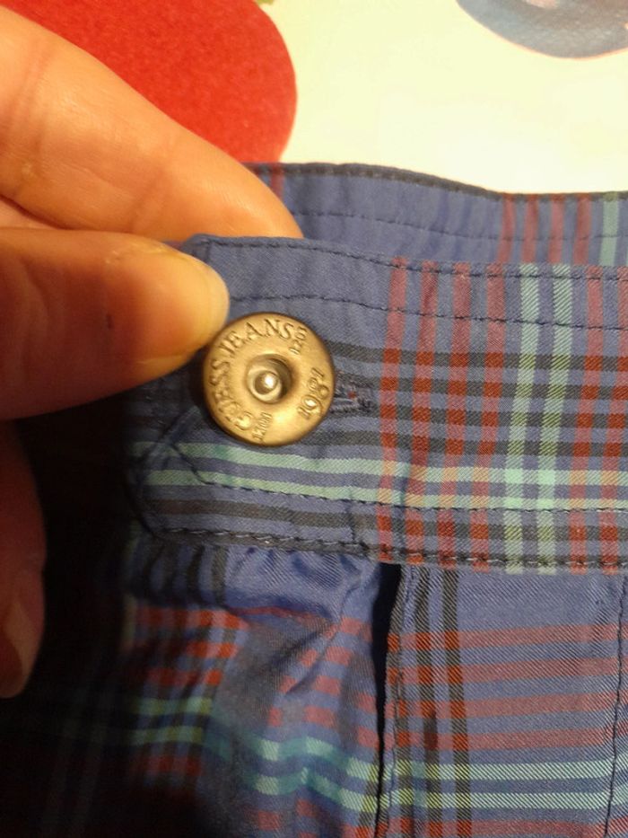 Short de bain guess l 🚹 - photo numéro 3
