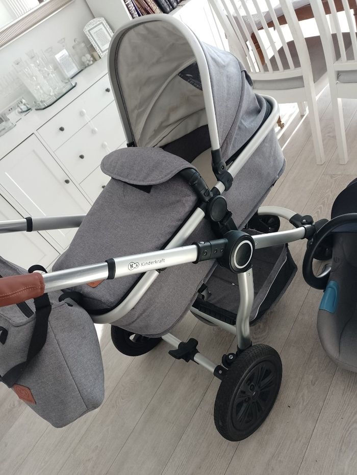 Poussette 3 en 1 Kinderkraft MOOV – Gris – Nacelle, Poussette & Siège Auto