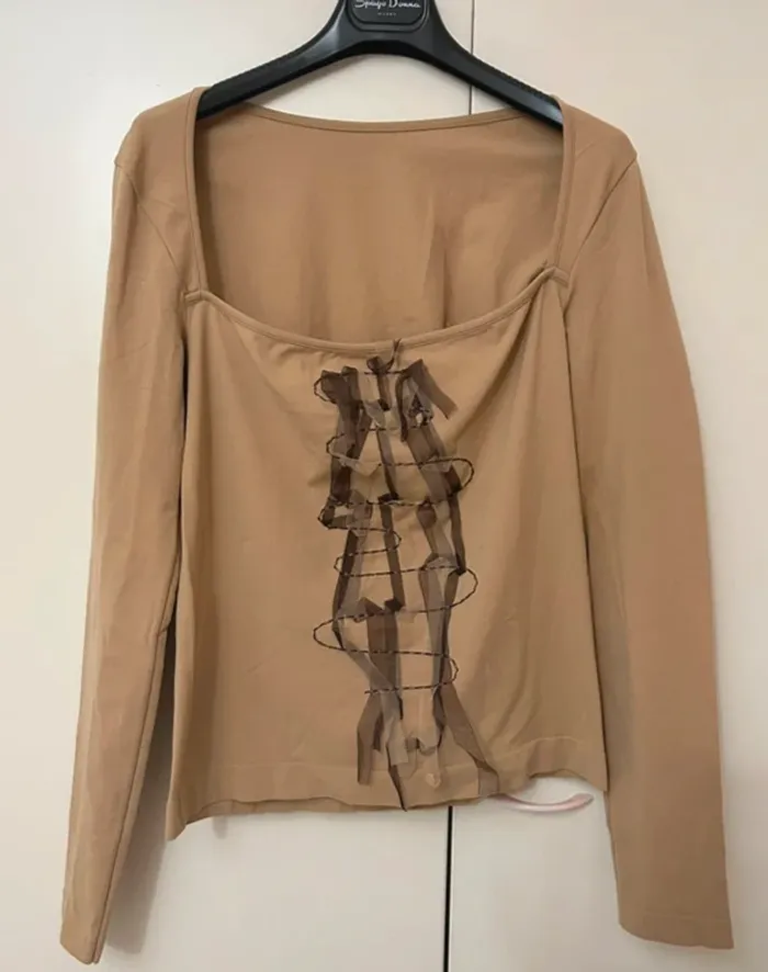 Haut marron à manches longues