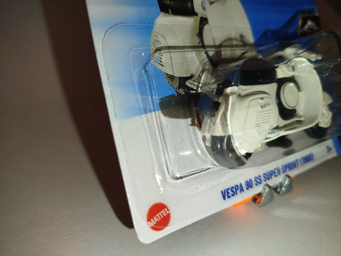Hot Wheels  Vespa 90 SS Super Sprint (1966)  2025 - photo numéro 8