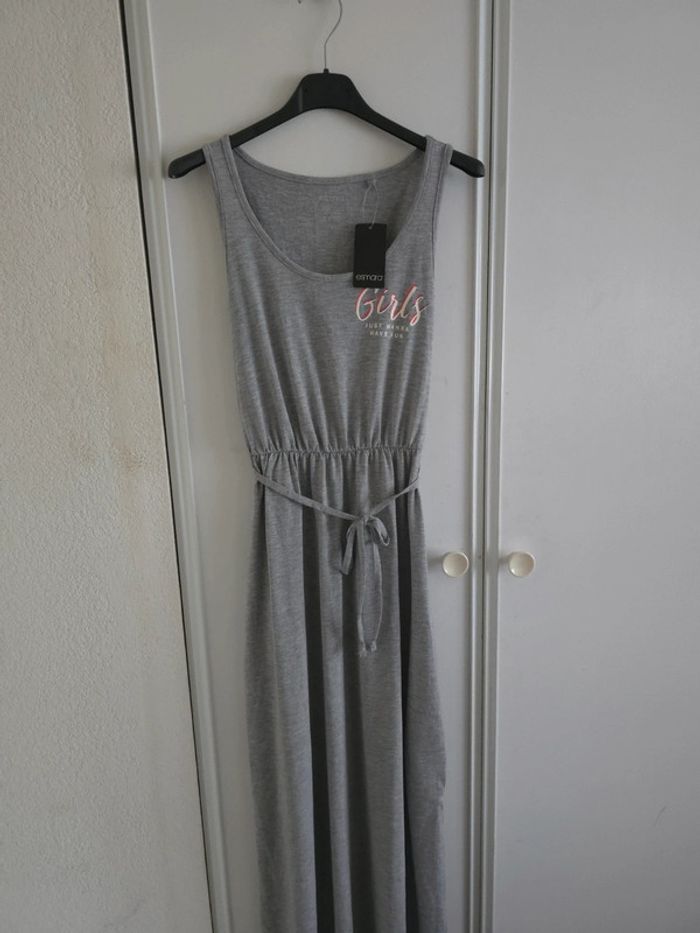 Robe d'été taille S neuve