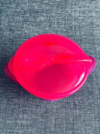 Bol ventouse avec couvercle et cuillère Tigex