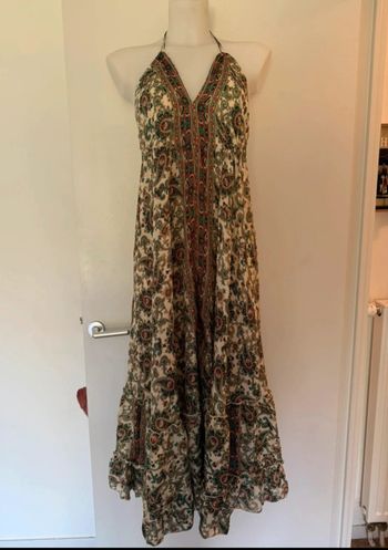 Robe longue dos nu colorée en soie