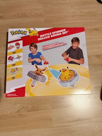 Pokémon Arène 4 spinners et 2 lanceurs pokeball