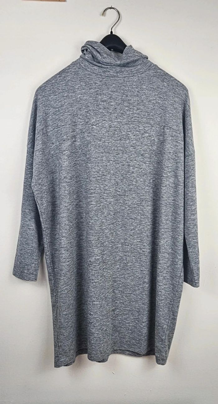 Robe et ou Tee-shirt MNG T:M