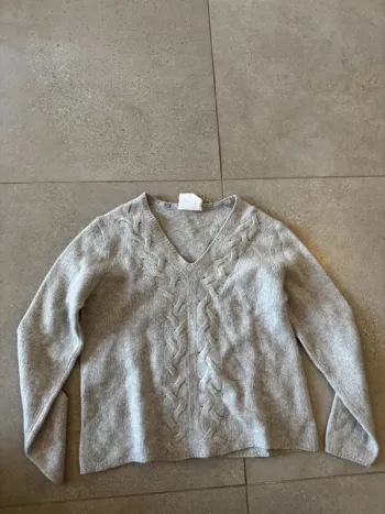Pull en laine et en cachemire Loft design by. taille M, très bon état