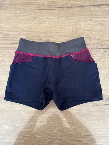 Short fille quechua
