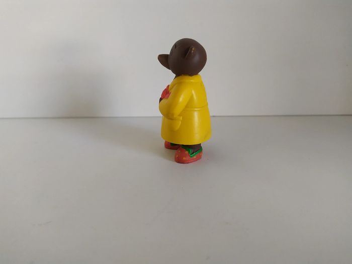 Figurine petit ours brun poisson peignoir - photo numéro 2