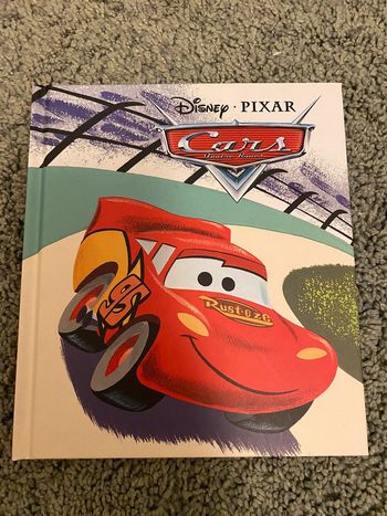 Livre cars neuf