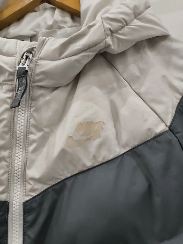 Doudoune Nike taille L 147-158 - photo numéro 2