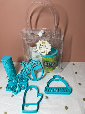 Kit emporte pièce et pâte à modeler thème hiver